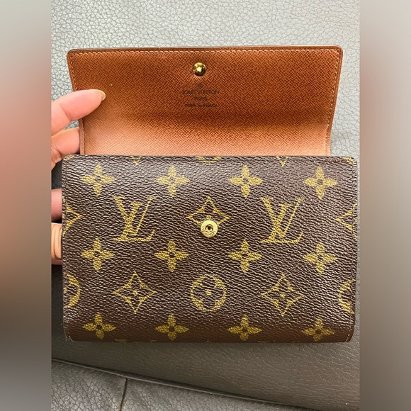 International medium wallet - Picture 6 of 15